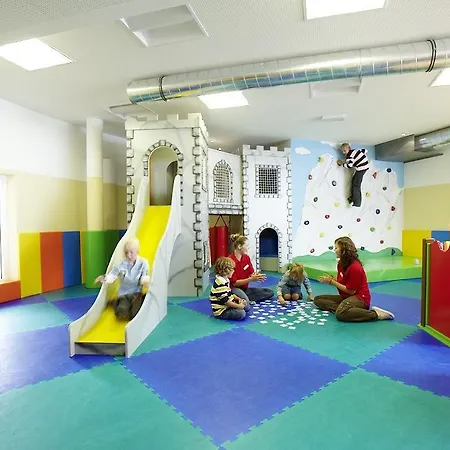Hopfgarten Familotel Tirol هوبفغراتن إم بريكسنتال