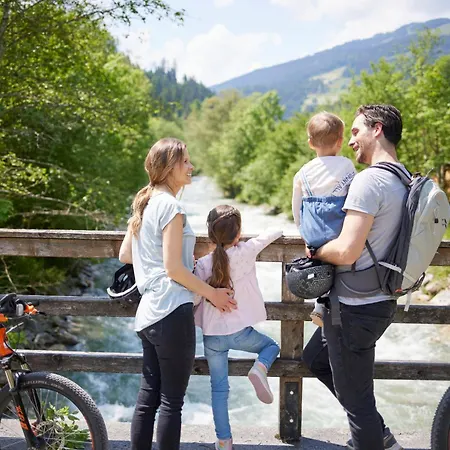 Hopfgarten Familotel Tirol