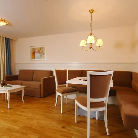 Hopfgarten Familotel Tirol