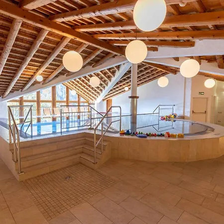 Hopfgarten Familotel Tirol Hotel