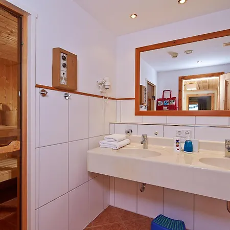 Hopfgarten Familotel Tirol Hotel