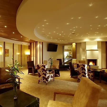 Hotel Hopfgarten Familotel Tirol 4*